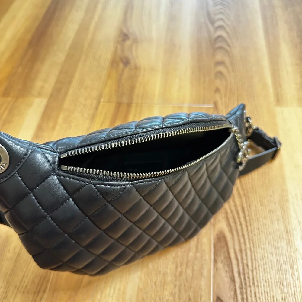 CHANEL  Black Quilted Crossbody Bag with Chain - Picture 7 of 14